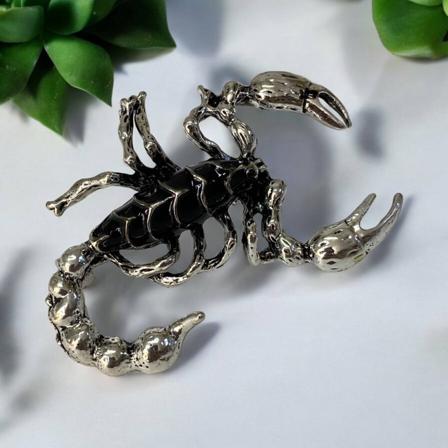 Брошь "Скорпион" чёрный /4,9х3,7см./ Брошь "Скорпион" чёрный /4,9х3,7см./