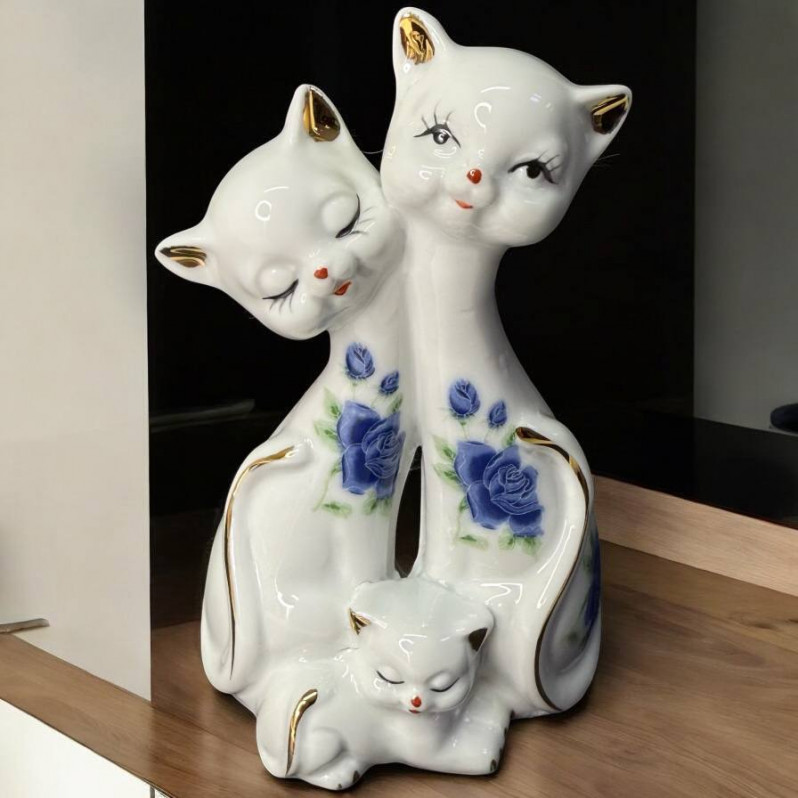 Сувенир статуэтка "Семья кошек", /13,5см./, 37-260
